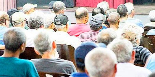 População economicamente ativa em queda? Hora de dar trabalho aos mais velhos